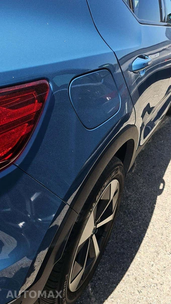 2023 Volvo XC40 B5 Ultimate Dark Theme – miniatura 25
