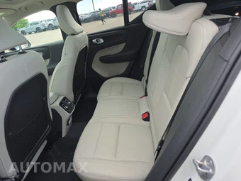 2023 Volvo XC40 B5 Ultimate Dark Theme – miniatura 13