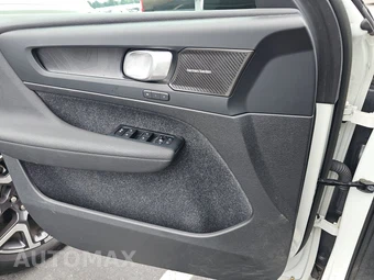 2023 Volvo XC40 Recharge Pure Electric Ultimate - miniatura 9