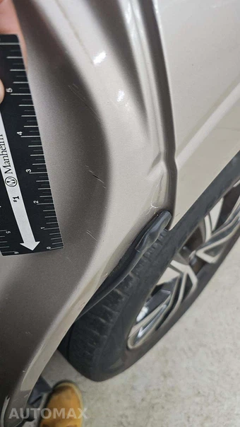 2023 Volvo XC60 B5 Core – miniatura 23