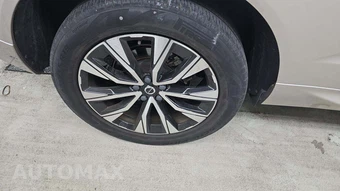 2023 Volvo XC60 B5 Core – miniatura 24