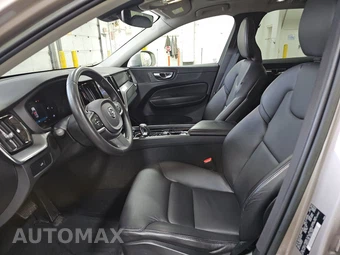 2023 Volvo XC60 B5 Core – miniatura 7