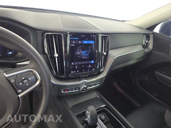 2023 Volvo XC60 B5 Core – miniatura 11