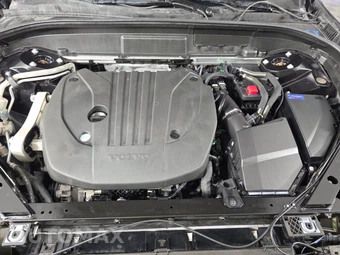 2023 Volvo XC60 B5 Core – miniatura 15