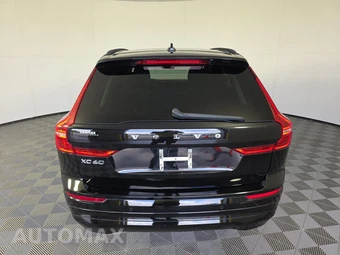 2023 Volvo XC60 B5 Core – miniatura 5