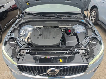 2023 Volvo XC60 B5 Core – miniatura 15