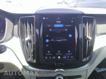2023 Volvo XC60 B5 Core – miniatura 17