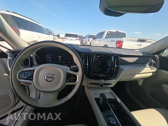 2023 Volvo XC60 B5 Core – miniatura 11