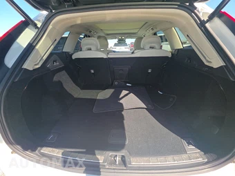 2023 Volvo XC60 B5 Core – miniatura 16