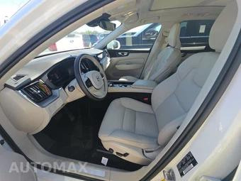 2023 Volvo XC60 B5 Core – miniatura 7