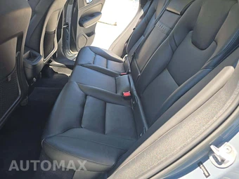 2023 Volvo XC60 B5 Core – miniatura 10