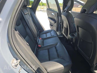2023 Volvo XC60 B5 Core – miniatura 13