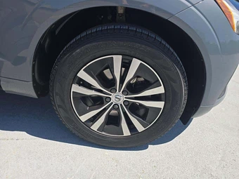 2023 Volvo XC60 B5 Core – miniatura 25