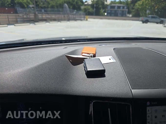 2023 Volvo XC60 B5 Core – miniatura 5