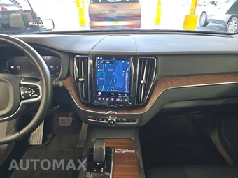 2023 Volvo XC60 B5 Plus Bright Theme – miniatura 11