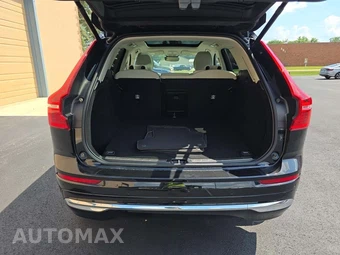 2023 Volvo XC60 B5 Plus Bright Theme – miniatura 11