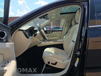 2023 Volvo XC60 B5 Plus Bright Theme – miniatura 3