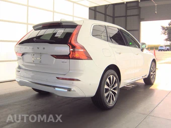 2023 Volvo XC60 B5 Plus Bright Theme - miniatura 4