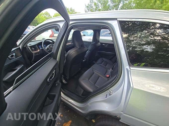 2023 Volvo XC60 B5 Plus Bright Theme – miniatura 13