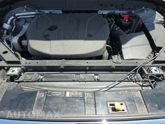 2023 Volvo XC60 B5 Plus Bright Theme – miniatura 9