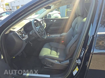 2023 Volvo XC60 B5 Plus Bright Theme – miniatura 7