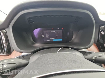 2023 Volvo XC60 B5 Plus Bright Theme – miniatura 12