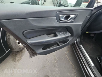 2023 Volvo XC60 B5 Plus Bright Theme – miniatura 9