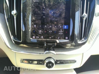 2023 Volvo XC60 B5 Plus Bright Theme – miniatura 24