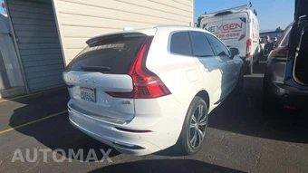 2023 Volvo XC60 B5 Plus Bright Theme – miniatura 30