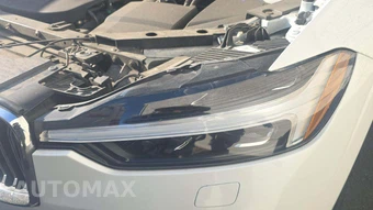 2023 Volvo XC60 B5 Plus Bright Theme – miniatura 31
