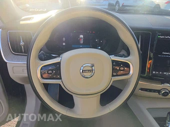 2023 Volvo XC60 B5 Plus Bright Theme – miniatura 10