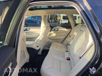 2023 Volvo XC60 B5 Plus Bright Theme – miniatura 13
