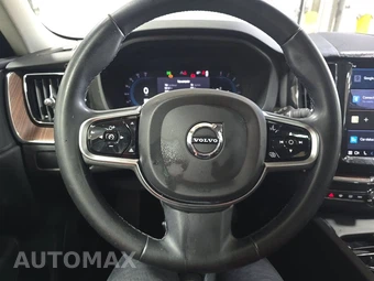 2023 Volvo XC60 B5 Plus Bright Theme – miniatura 10