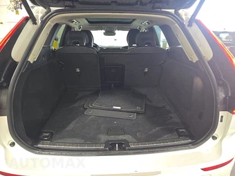 2023 Volvo XC60 B5 Plus Bright Theme – miniatura 16