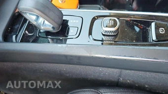 2023 Volvo XC60 B5 Plus Bright Theme – miniatura 36