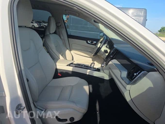2023 Volvo XC60 B5 Plus Bright Theme – miniatura 8