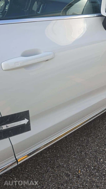 2023 Volvo XC60 B5 Plus Bright Theme - miniatura 26