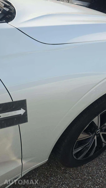 2023 Volvo XC60 B5 Plus Bright Theme - miniatura 29
