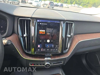 2023 Volvo XC60 B5 Plus Bright Theme – miniatura 10