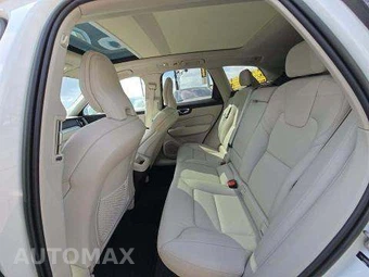 2023 Volvo XC60 B5 Plus Bright Theme – miniatura 13