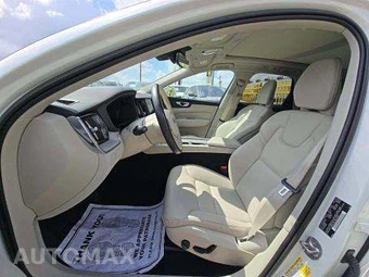 2023 Volvo XC60 B5 Plus Bright Theme – miniatura 6