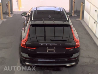 2023 Volvo XC60 B5 Plus Bright Theme – miniatura 5