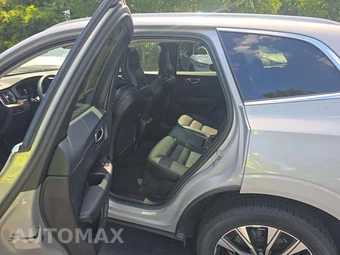 2023 Volvo XC60 B5 Plus Bright Theme – miniatura 10