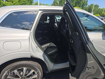 2023 Volvo XC60 B5 Plus Bright Theme – miniatura 13