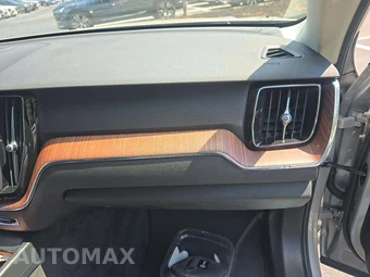 2023 Volvo XC60 B5 Plus Bright Theme – miniatura 16