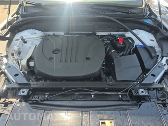 2023 Volvo XC60 B5 Plus Bright Theme – miniatura 15