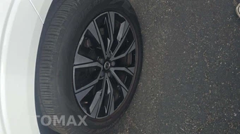2023 Volvo XC60 B5 Plus Bright Theme – miniatura 32