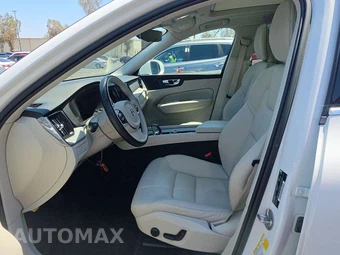 2023 Volvo XC60 B5 Plus Bright Theme – miniatura 7