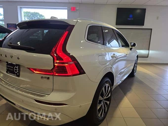 2023 Volvo XC60 B5 Plus Bright Theme - miniatura 3