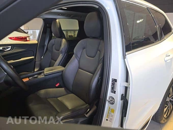 2023 Volvo XC60 B5 Plus Bright Theme - miniatura 6